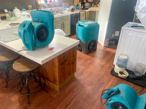 Water damage restoration process in CA